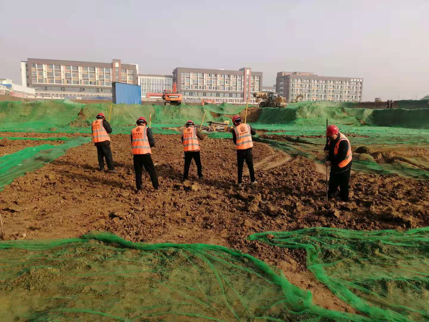 中铁建工集团--泾河第二学校