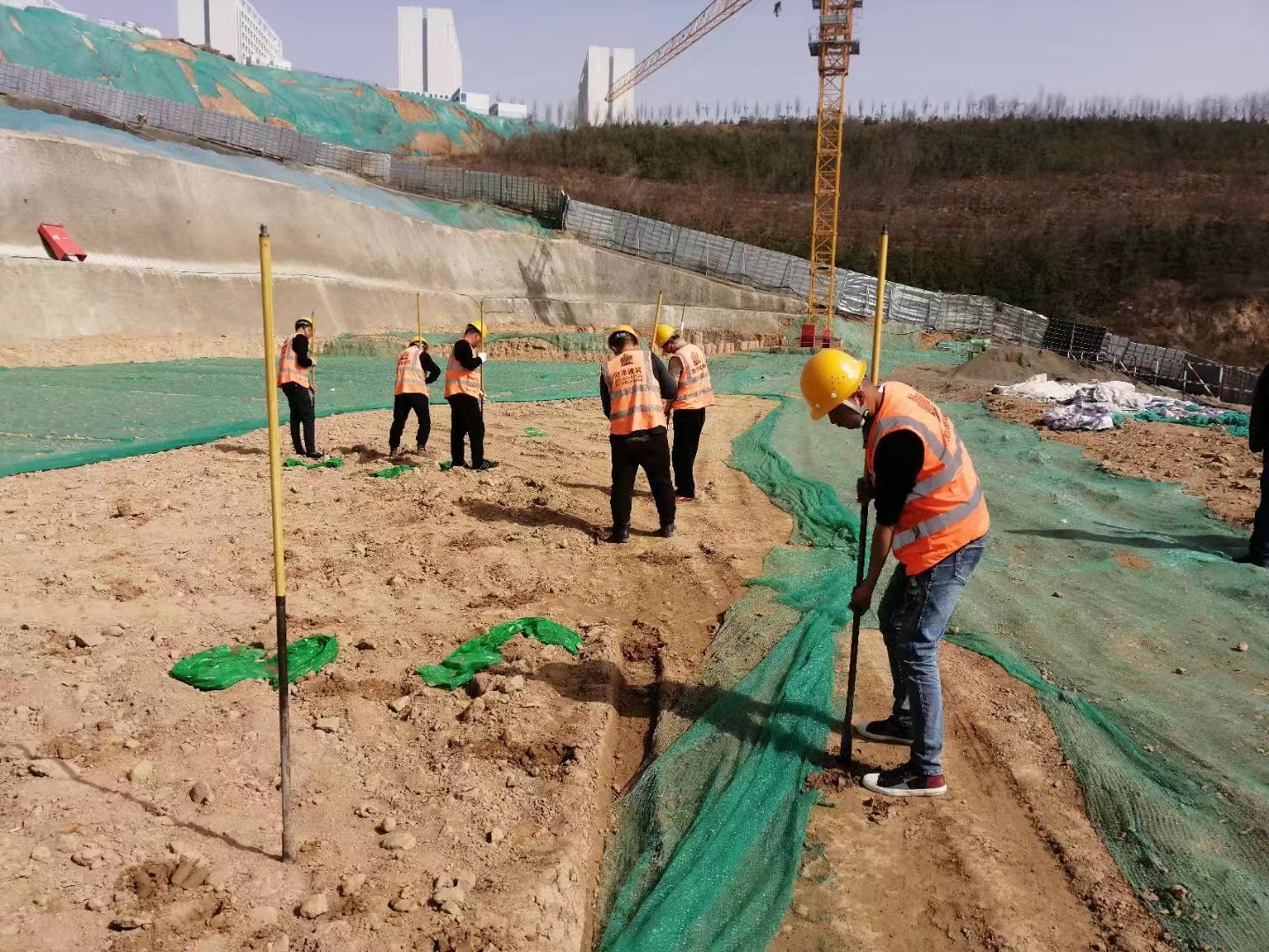 陕建华山集团延安项目探查施工